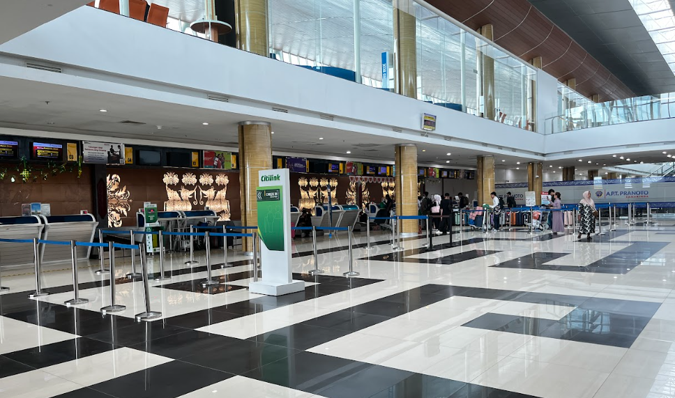 Foto Check-in Counter